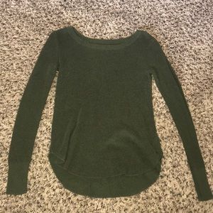 Green fitted sweater. XS